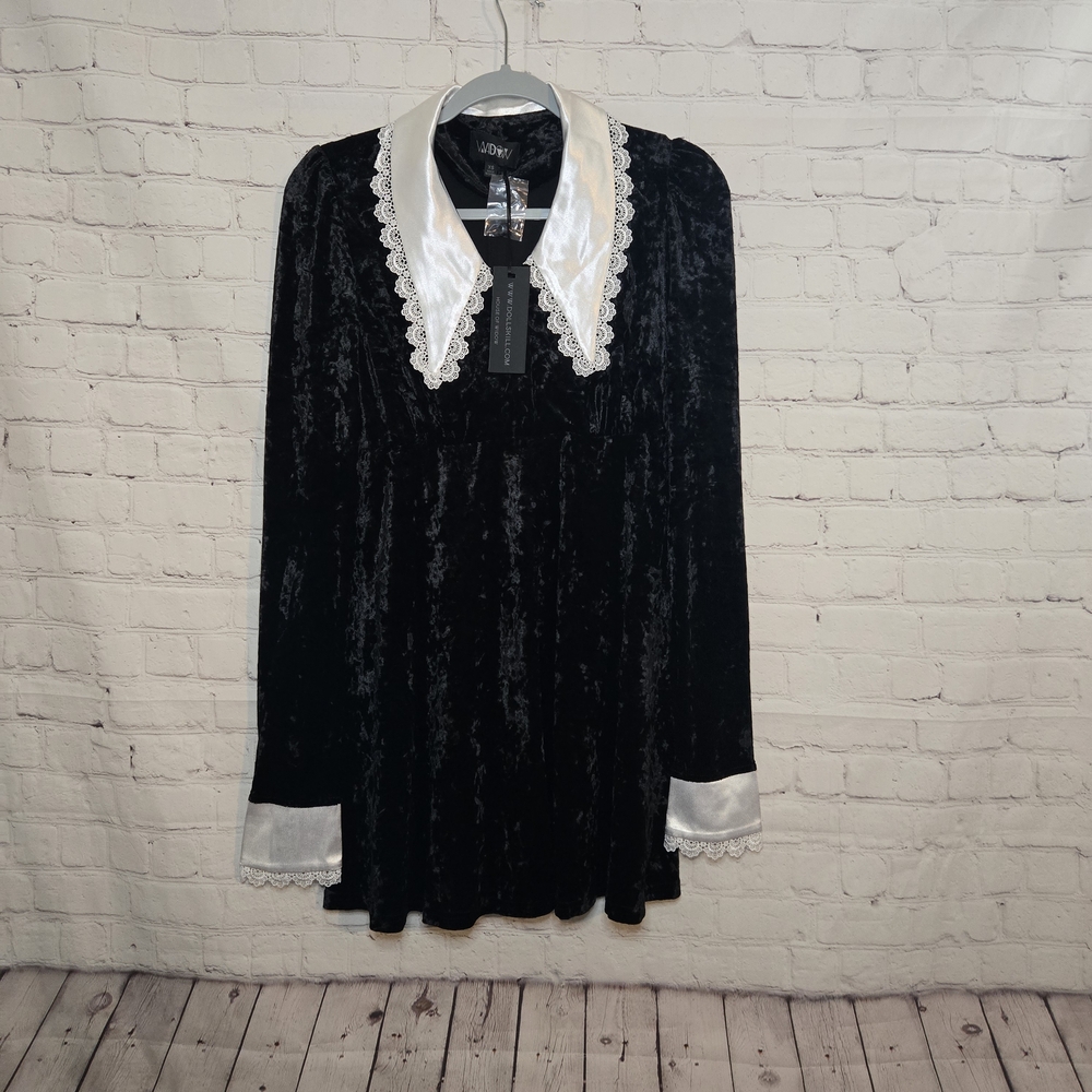 Dolls Kill Widow Casting‎ Spells Black Velvet Mini Dress with White Lace Collar